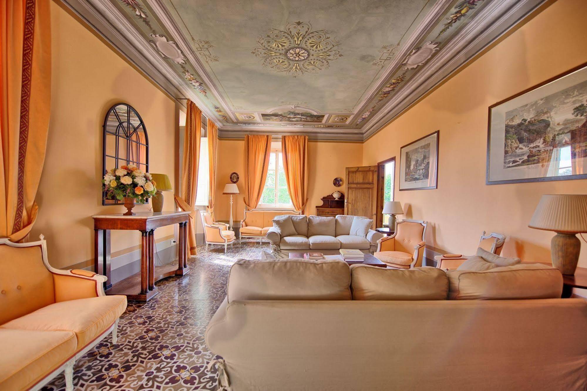 Villa Fiamma By Posarellivillas Piaggiori Екстер'єр фото